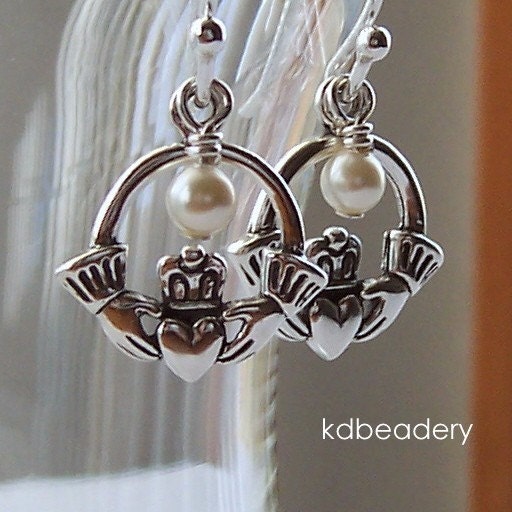 Claddagh and Pearl Earrings. Sterling Silver. Bridal. Irish.