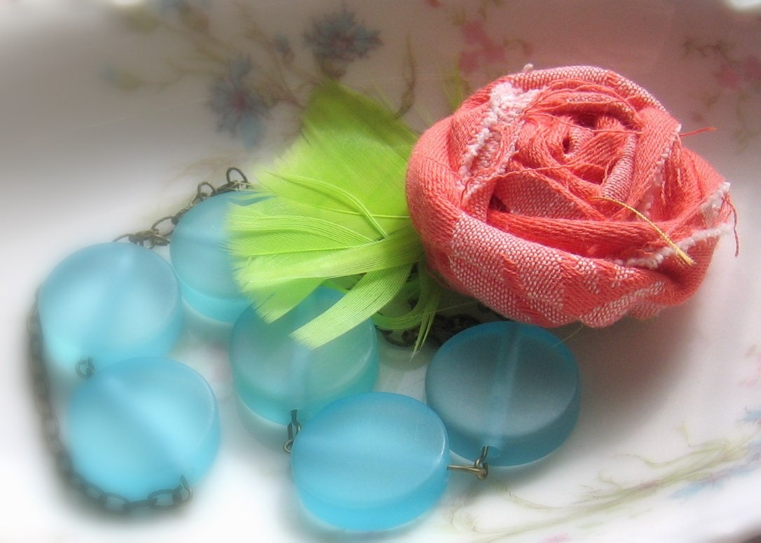 Shabby Rose Necklace In Resplendent Orange No. 1