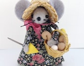 Market Day Mouse felt mouse collectable holding basket of handmade mini food