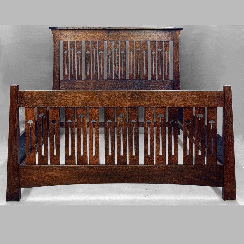 Mackintosh Design, Arts and Crafts,QUEEN BED, Quartersawn Oak,