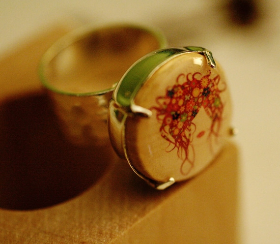 Flowers in Her Hair Cork Ring in Wood Block by Uncorked