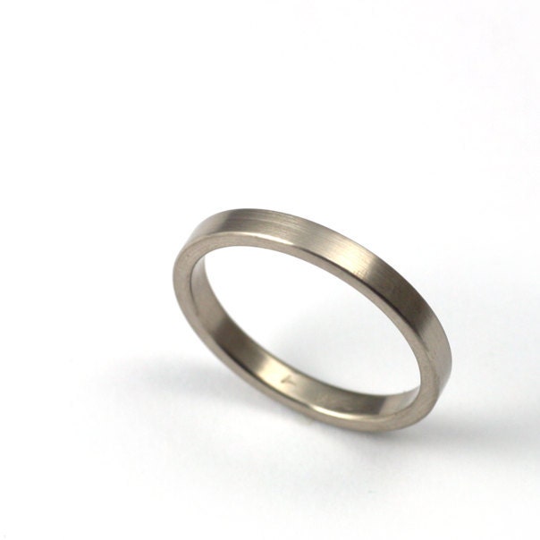 Ladies Simple Wedding Band