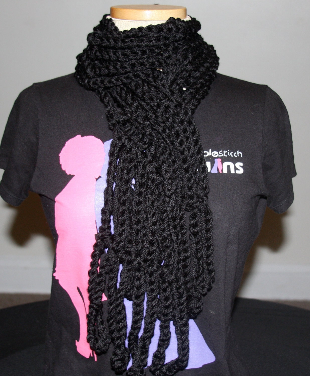 Loopy Linked Scarf - Ready to Wear - Black