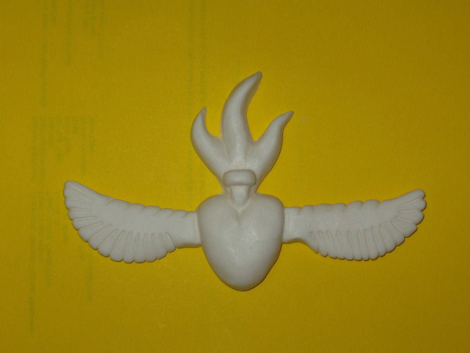 Paint it yourself Large Winged Sacred Heart