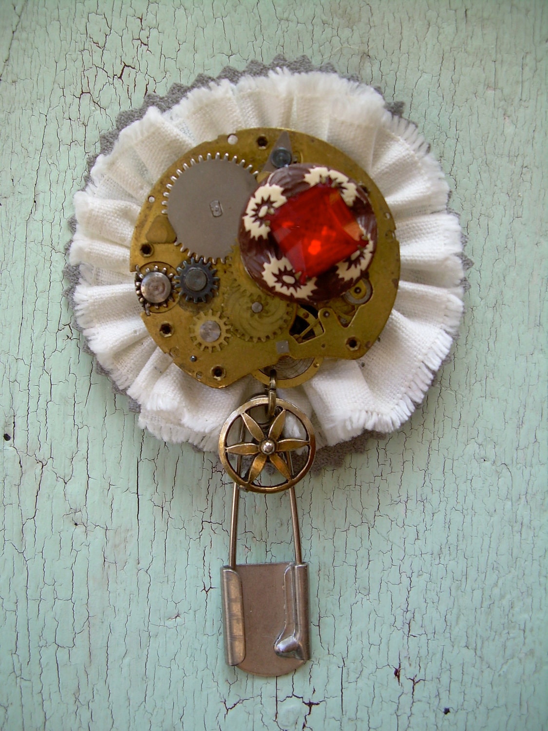 Brooch -  Eco Friendly - Pendulum Flower