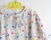 Vintage Pre Teen Girls Shirt . Novelty Print . Heart Print . Multi Color . Large XL