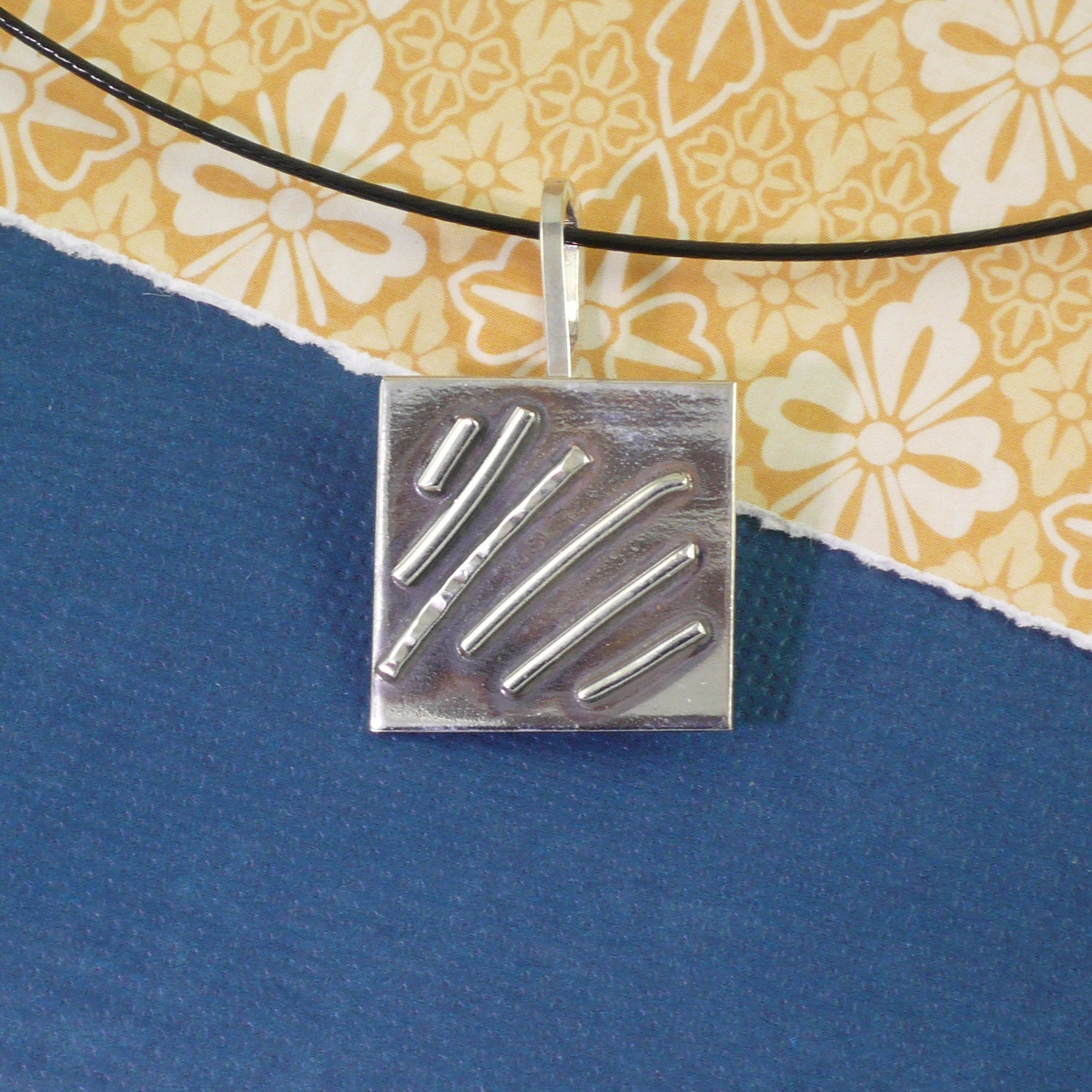 Silver Choker Pendant - Dashes