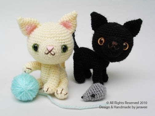 Black and White Kittens - PDF Crochet Pattern