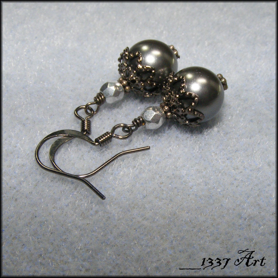 Black Pearl Earrings / Gunmetal and Glass / Hypoallergenic Jewelry MADE TO ORDER