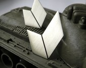 Manu Militari - military asymmetrical chevron geometric earrings
