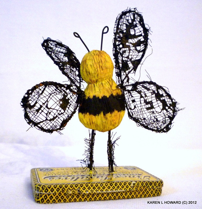 PLEASE SAVE for Kerry-----The Pinex Company Bee - - Free USA Shipping