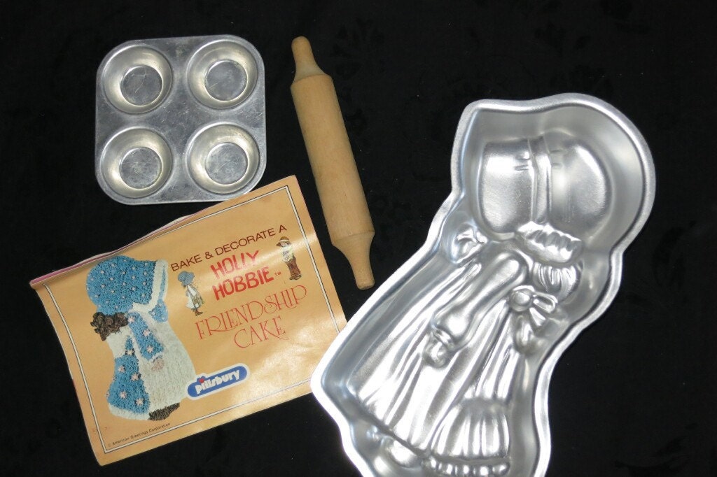 1970's Holly Hobbie Baking Set