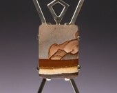 Deschutes Jasper Pendant in 18 karat Gold PLAYA VISION