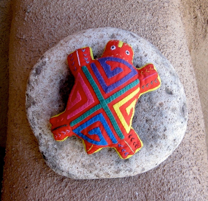 SALE - Lavender Filled Mola Travel Turtle - Red -  Kuna indian Reverse Applique