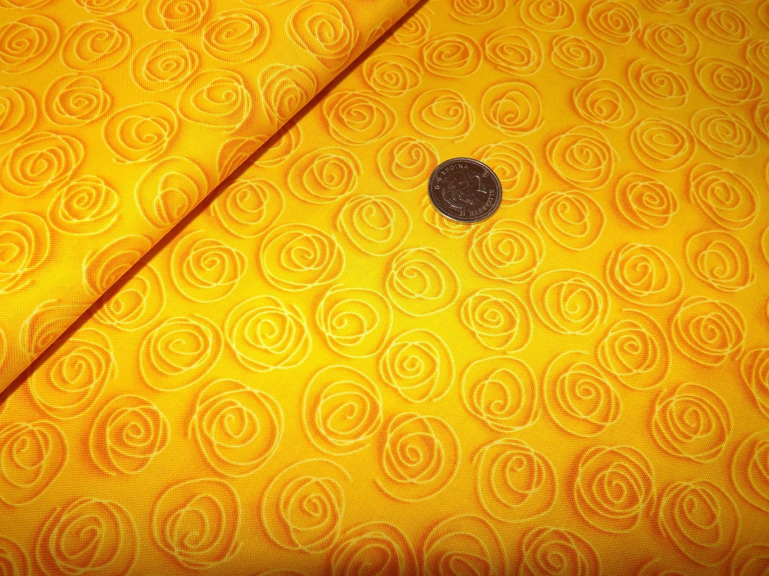 Robert Kaufman Mixmaster Scribble APL 7582 152 Sunflower Quilting Basic Print Quilting and Sewing Fabrics