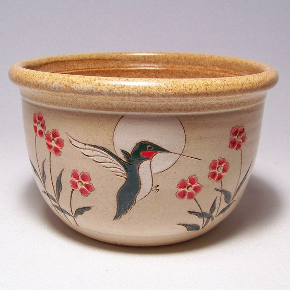 Humminbird and Flowers1 quart Pottery Serving Bowl Limited Series 82 (microwave safe)