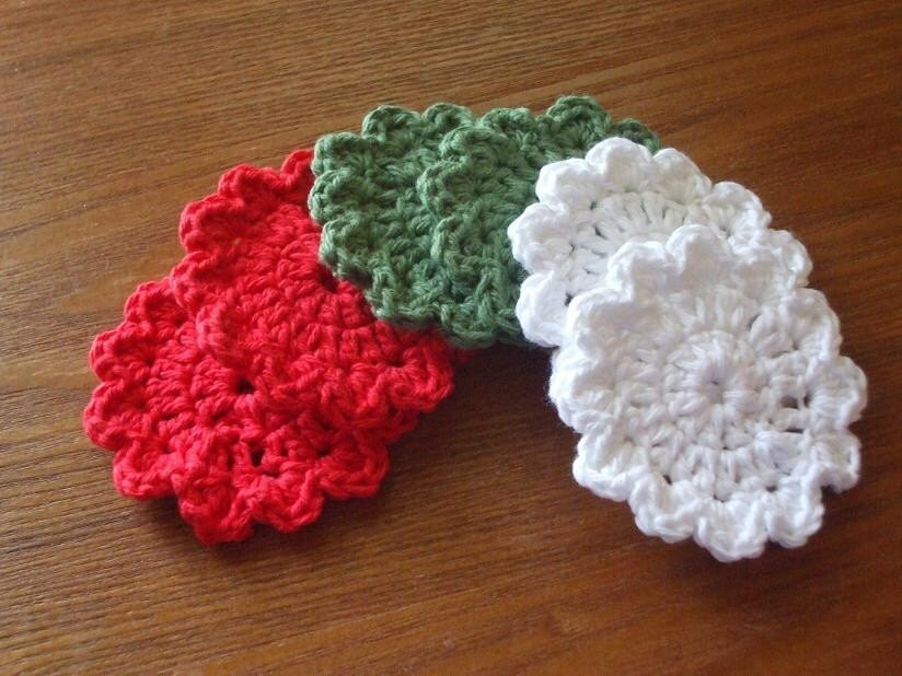 Lot Of Six Miniature Christmas Colored Crocheted Face Scrubbies-Red, Sage Green, And White