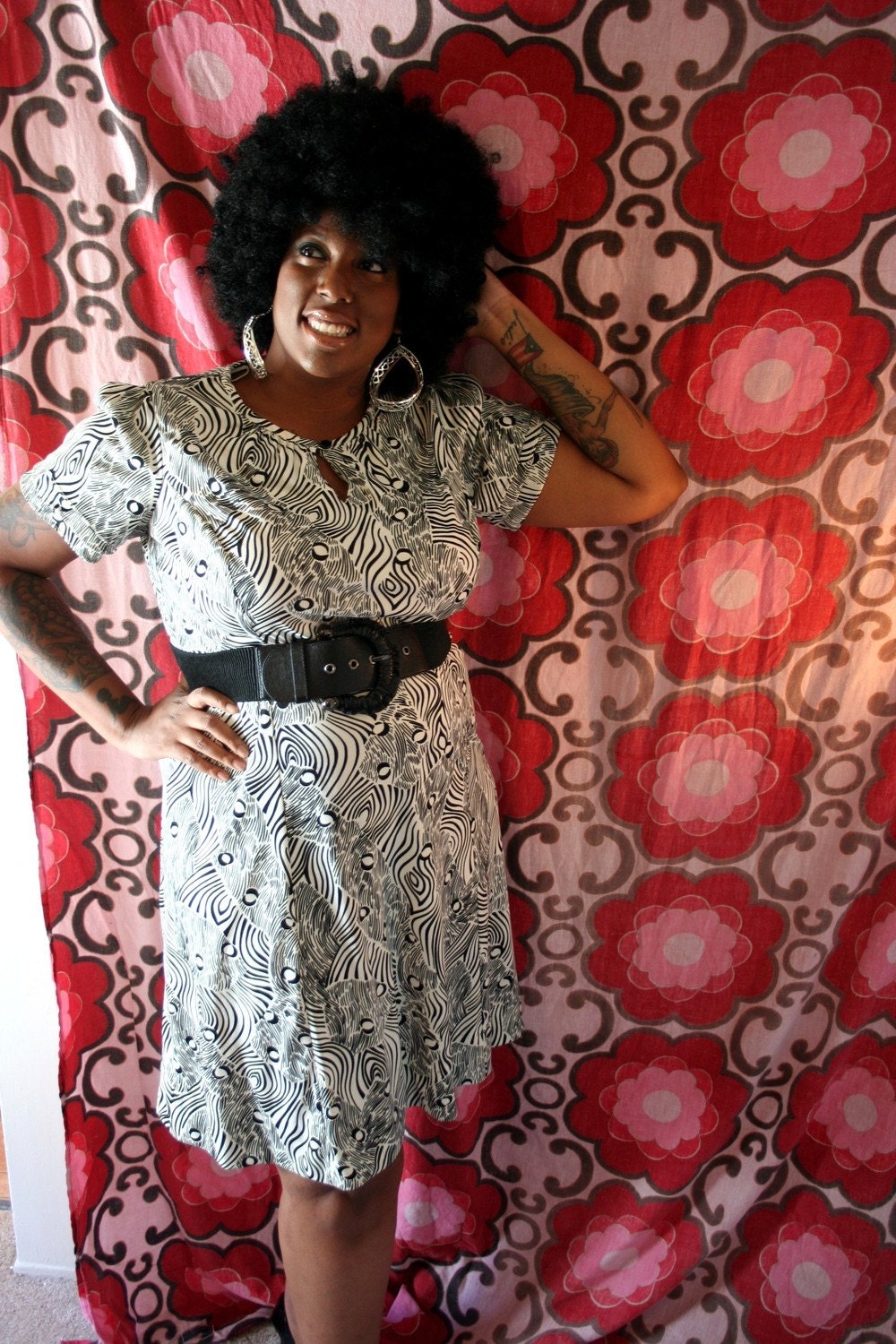 Zoetrope keyhole dress