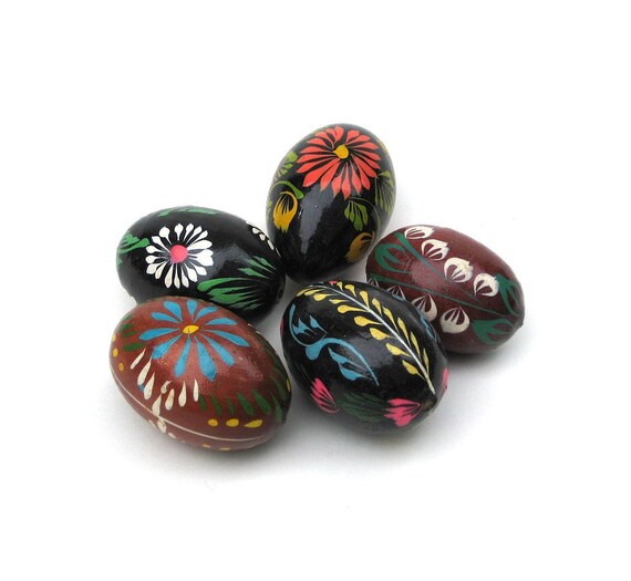 Hand Painted Wooden Eggs by on Etsy