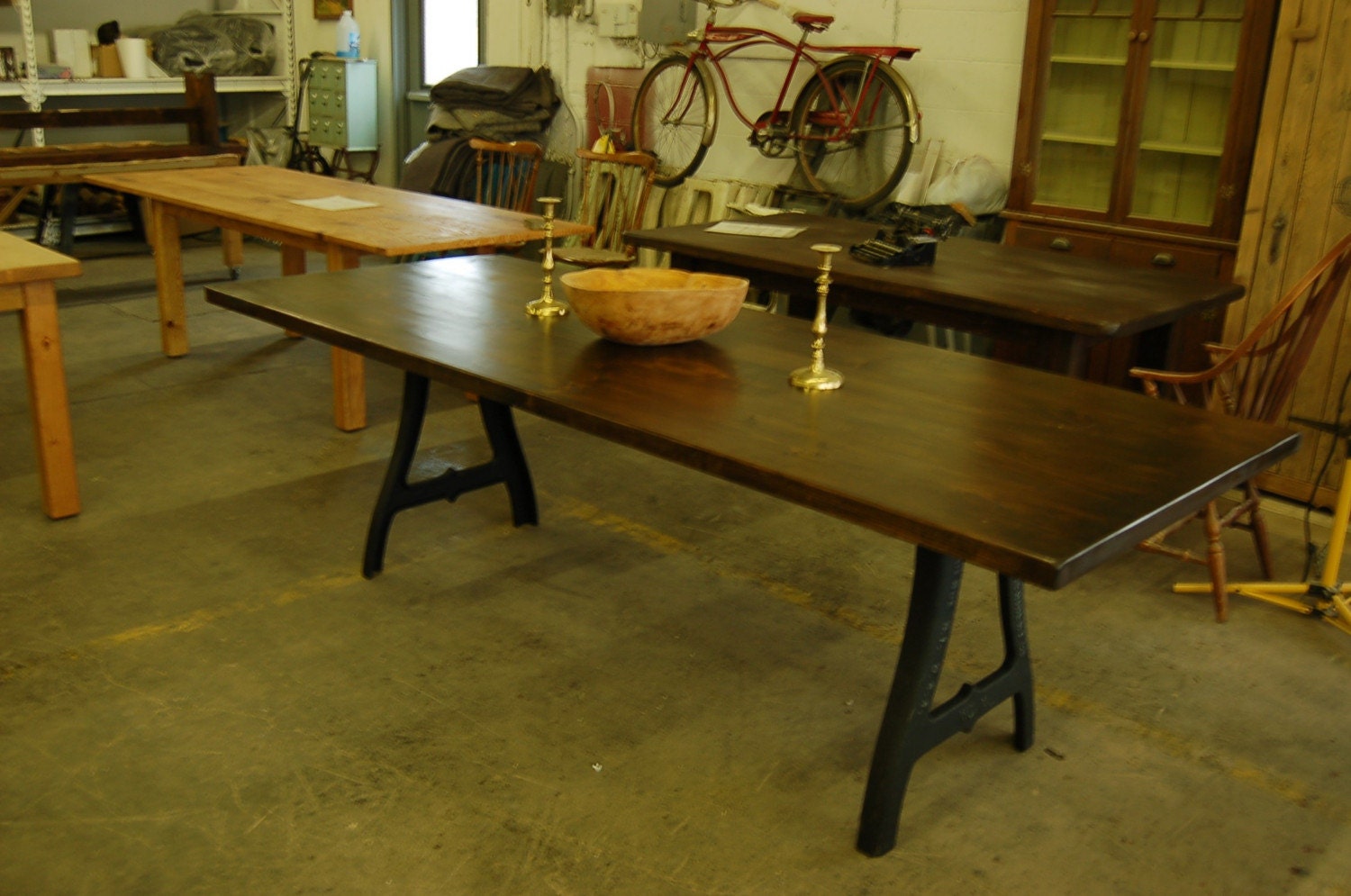Industrial antique Iron Leg table