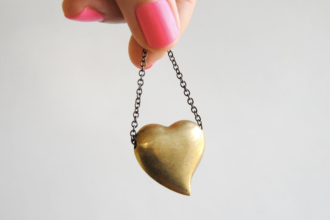 Vintage Puffy Heart Necklace - Handmade Jewelry - Free Shipping in the US - Summer Fashion