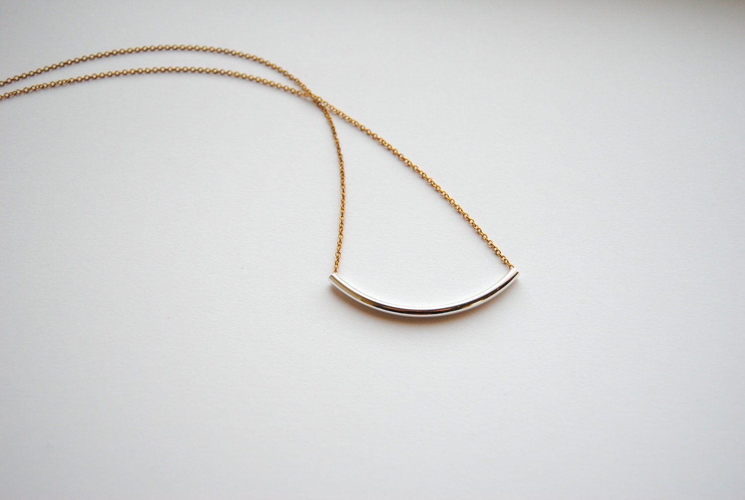 Simple Silver Curve Necklace - Handmade Jewelry - Free Shipping in the US - Summer Fashion