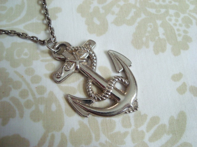 Ahoy - Cute Vintage Anchor Necklace.
