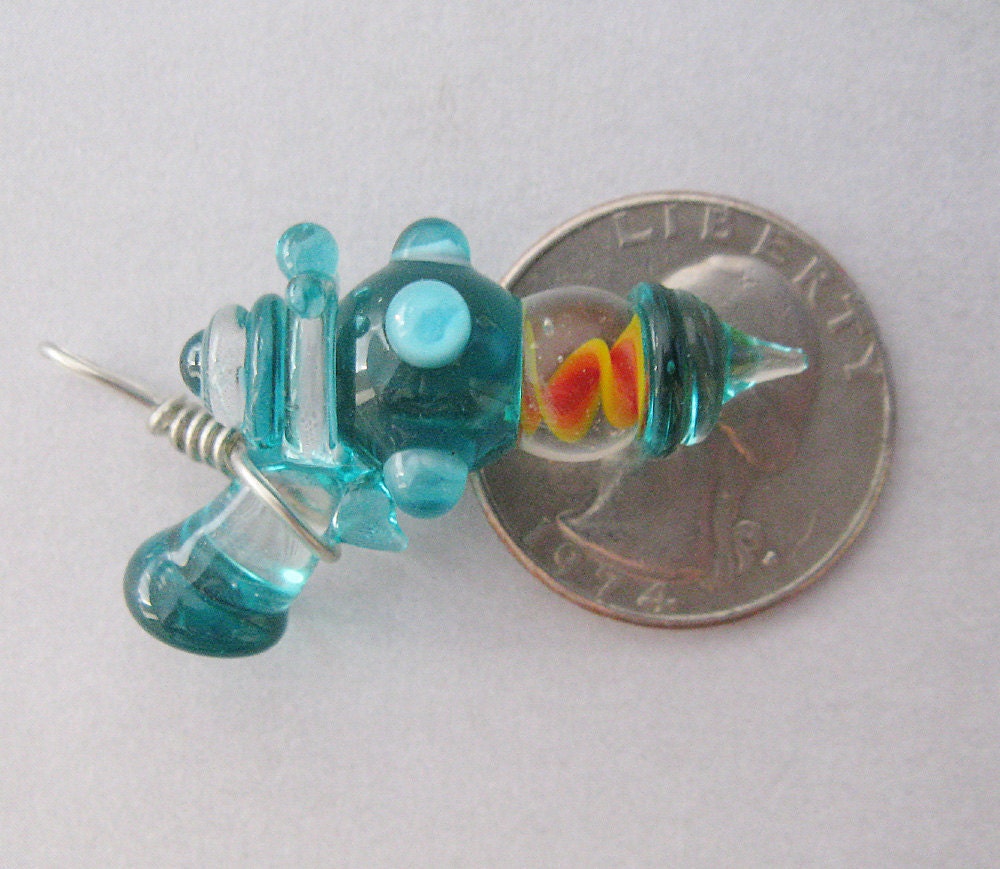Glass Lampwork Retro Ray Gun Sculpture or Pendant
