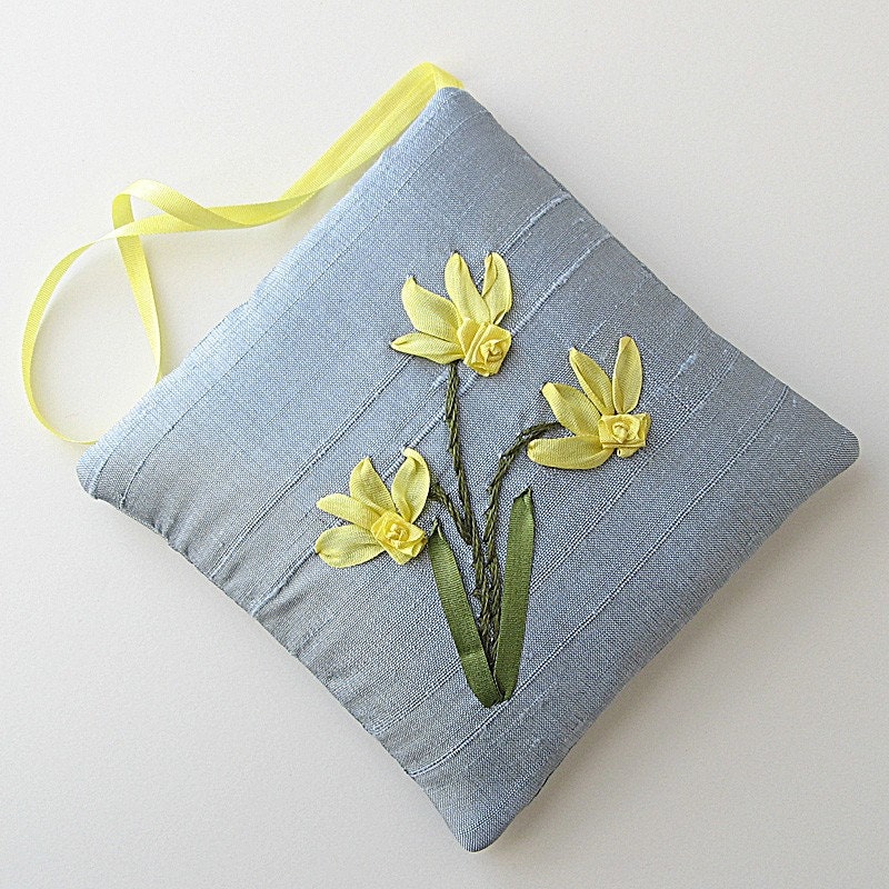 Daffodils Lavender Sachet embroidered silk ribbon