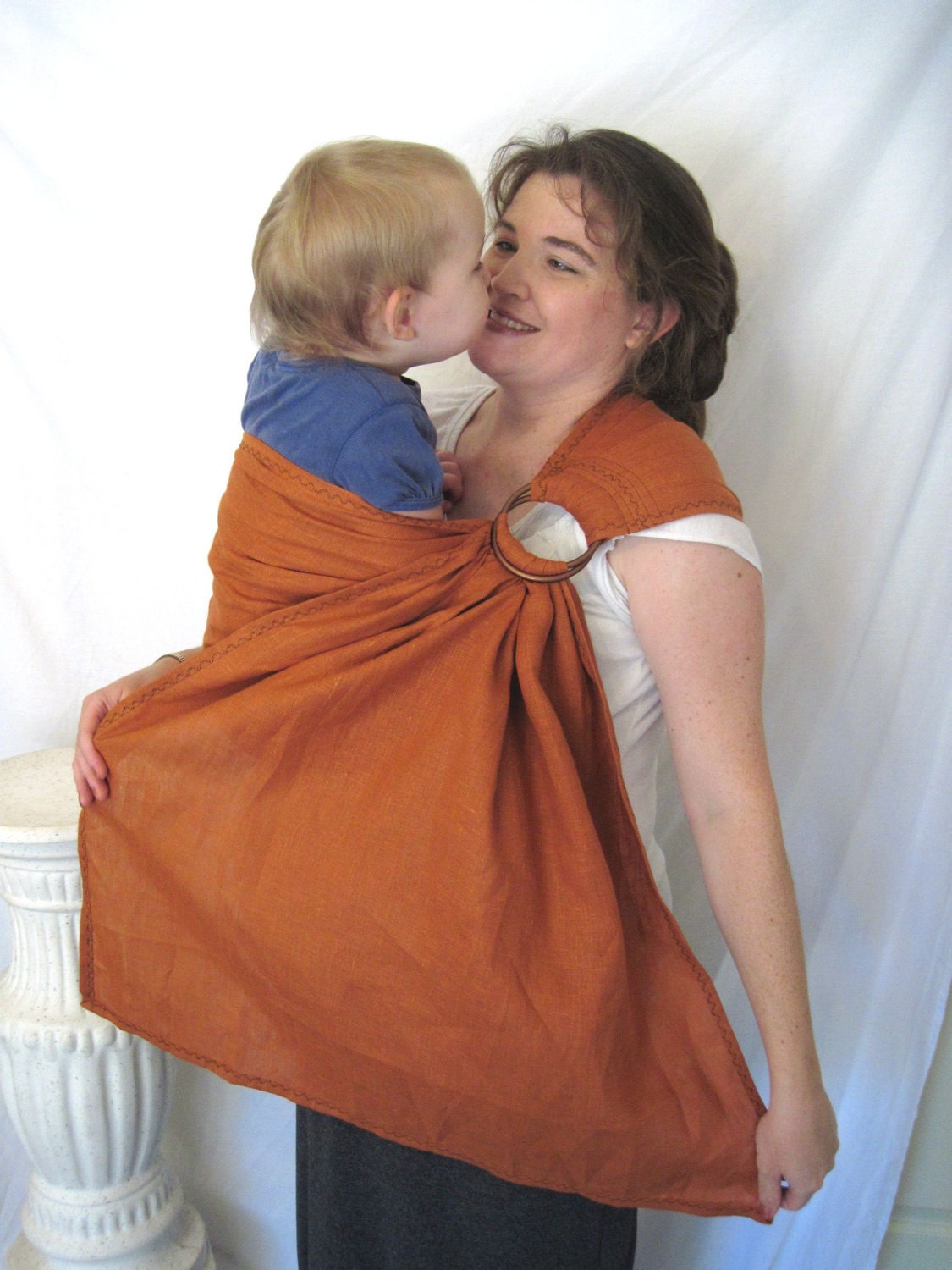 Baby Sling Ring Sling Baby Carrier - LINEN in Apricot  - DVD included - 20 colors in shop