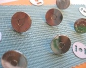 FREE SHIPPING -- Extra Thin 50 sets of 14 mm Nickel/Silver Magnetic Snap Closures