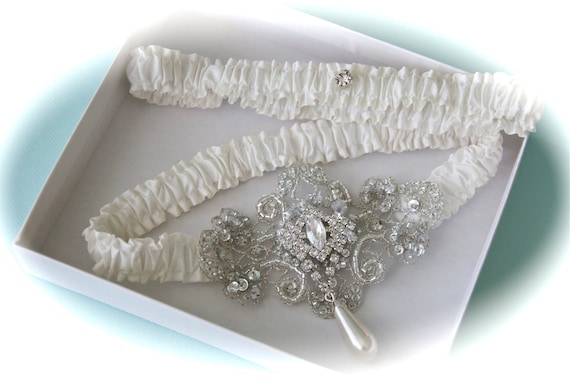 Regally Royal Bride Garter Set