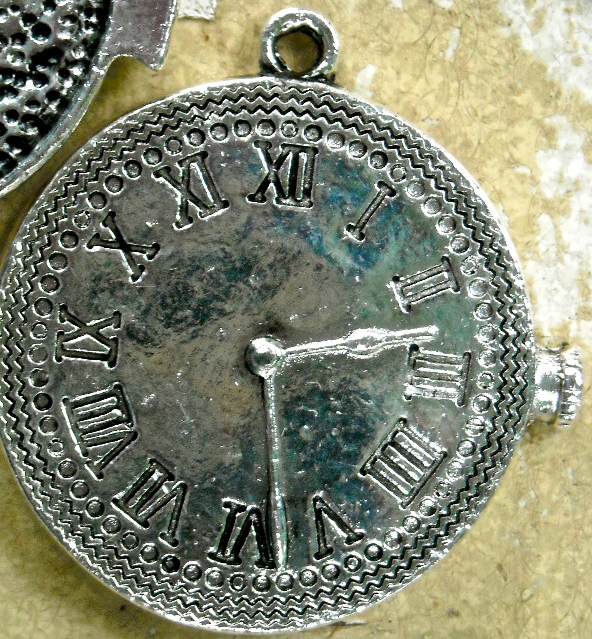 Steampunk supplies pocket watch charm pendant jewelry findings antiqued silver  mij4  quantity one
