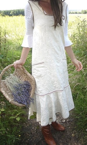 Flower Pickin Pinny by Malphi M-L