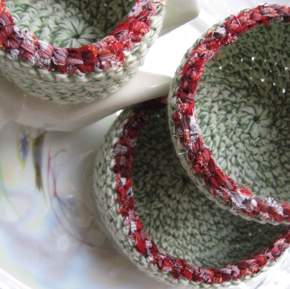 Cotton Nested Offering Bowl Set Cabin Christmas
