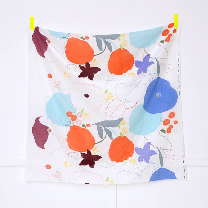 nani IRO Double Gauze Fabric - 2012 Waltz on White - Half Yard
