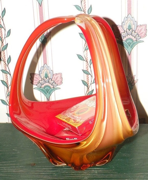Vintage Art Glass Bowl possibly blenko viking glass or murano