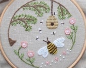 Bee's World Crewel Embroidery Pattern
