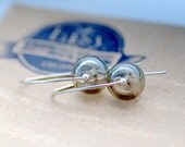 Platinum Gray Glass Earrings, Misty Grey Artisan Glass and Sterling Silver - WildWomanJewelry