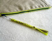 zipper pull NEON
