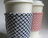 Reusable Reversible Coffee Sleeve - Blue baseballs with red and white zig zag