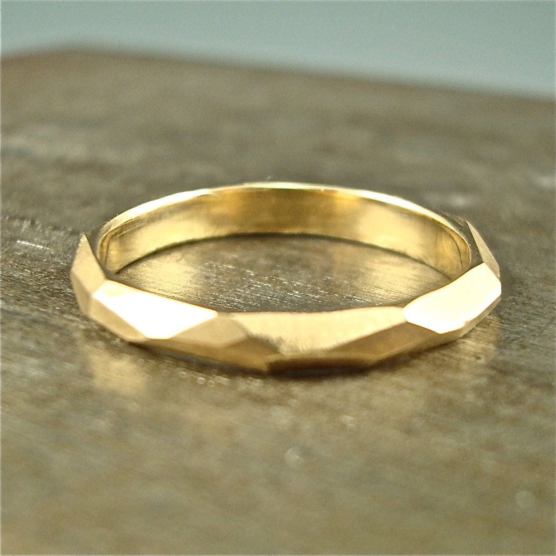 14k gold Chiseled Ring - 3mm wide