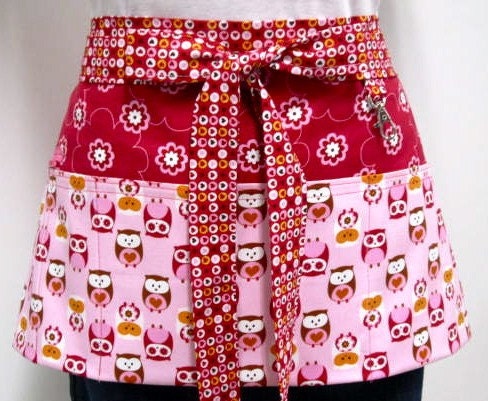 What A Hoot Zipper/Key Clasp Vendor Apron