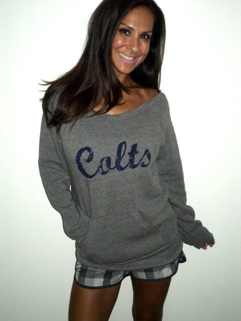 YOUR TEAM Off the Shoulder Girly Sweatshirt by Firedaughter