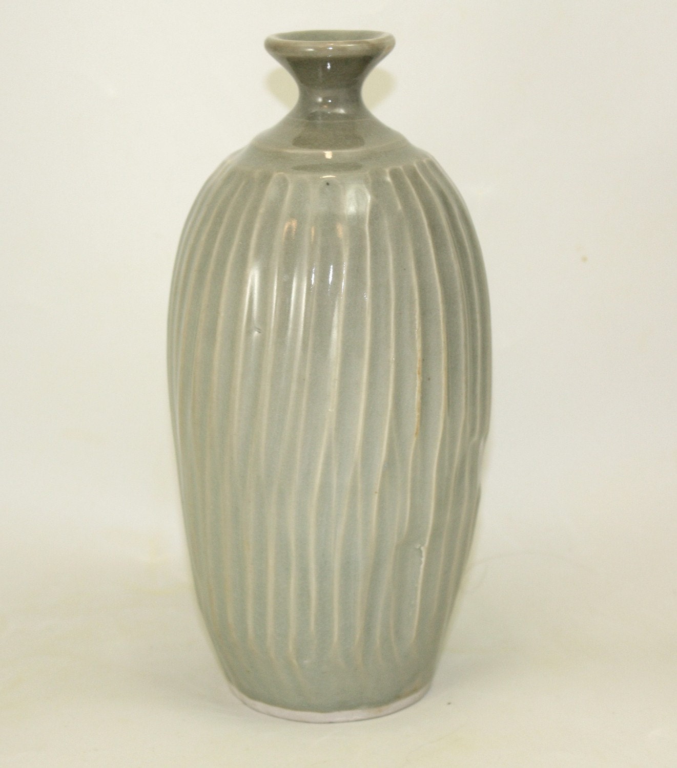 Porcelain Pottery Vase with Celadon Glaze