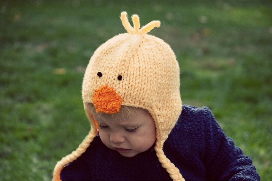 SALE - Little Ducky Hat - 6-12 month size - knit by knittinmama