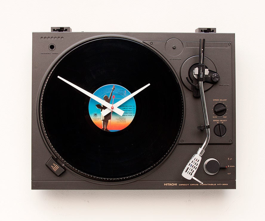 Recycled Hitachi Turntable Clock