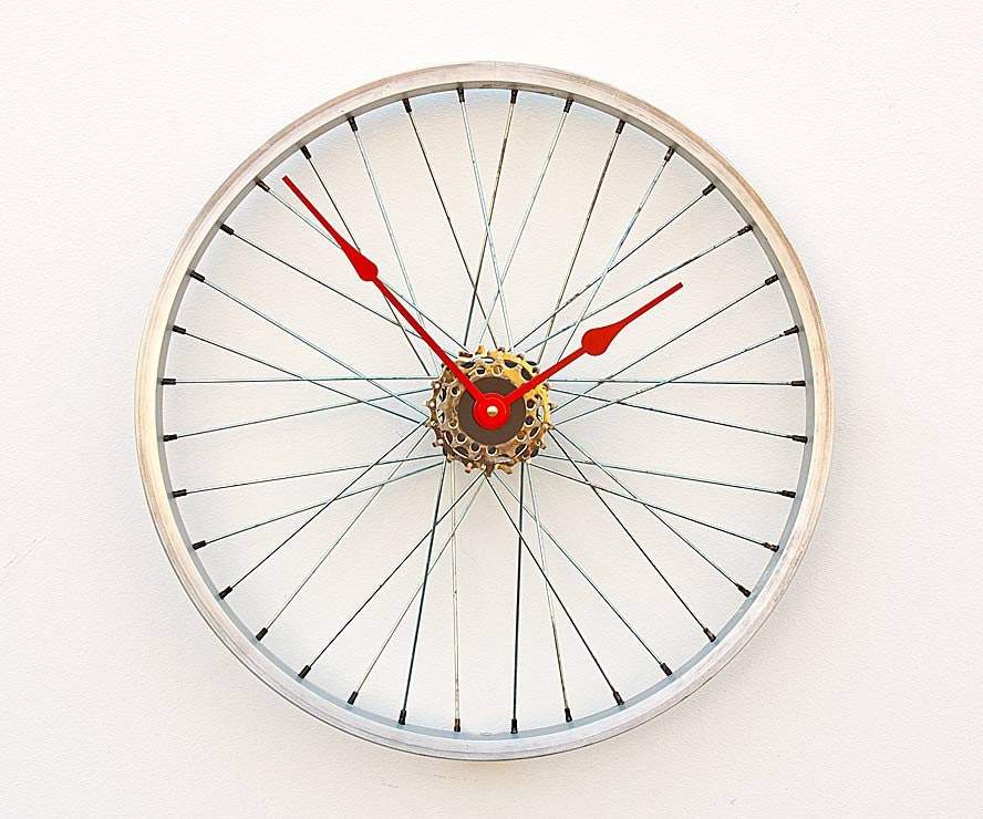 Recycled Bicycle Wheel clock