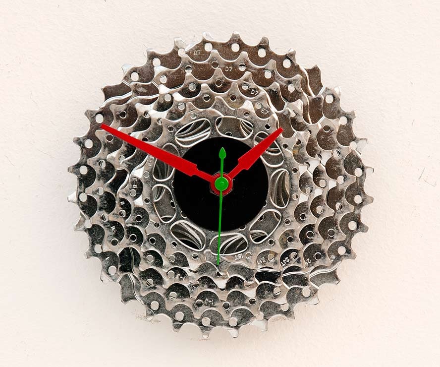 Recycled Bike cassette gear Clock