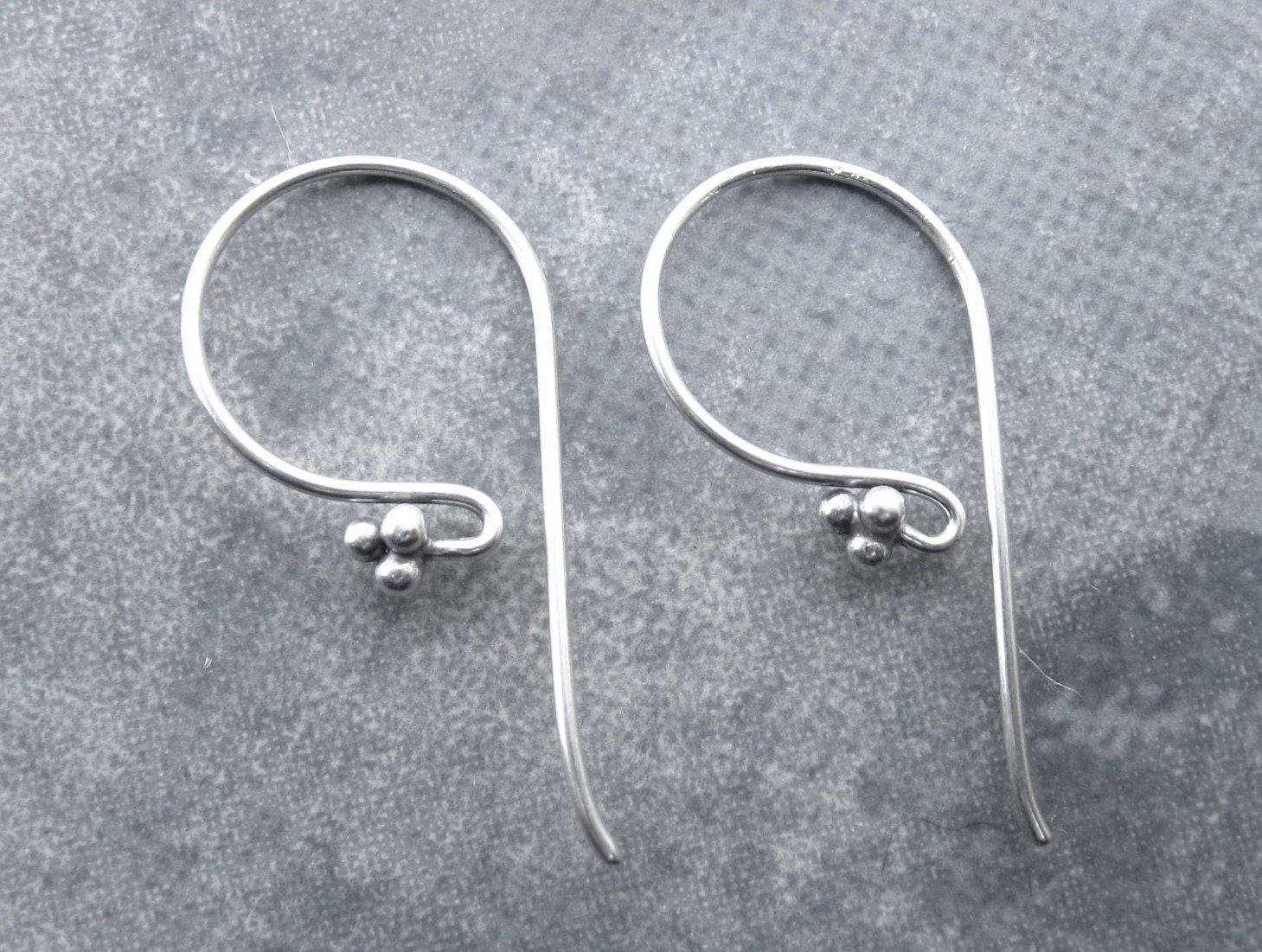 LOW SHIPPING 4 Bali Oxidized Sterling Silver Earwires With Ball - 24 x 12mm